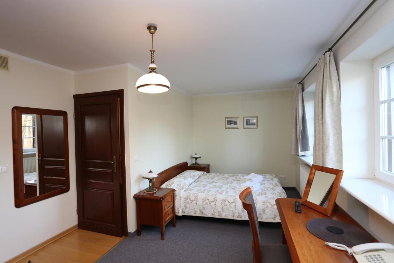 Lesniczowka Nibork Bed and Breakfast Nidzica Exteriör bild